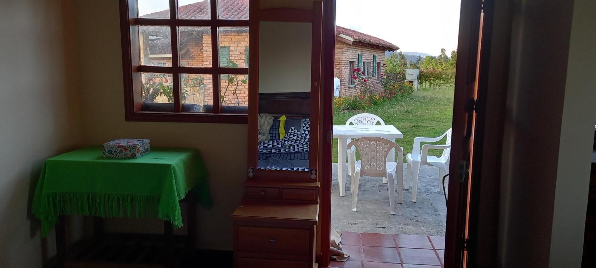 Rurales Mano De Oso *